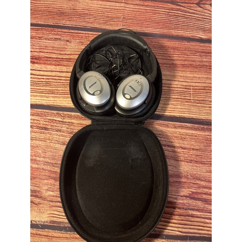 Bose QuietComfort 15 Noise Cancelling Over-Ear Wired Bose QC 15 Headphones